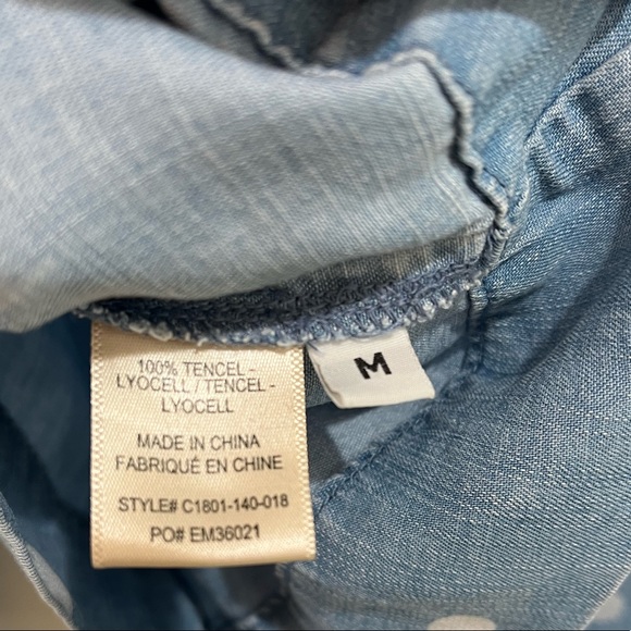 Anthropologie Cloth & Stone Polka Dot Chambray Tie Back Top Medium - Picture 5 of 7